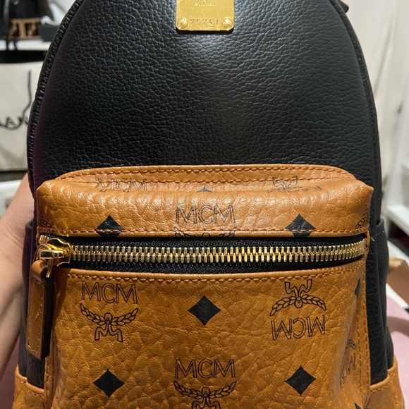 Authentic MCM small backpack - Picture 4 of 8